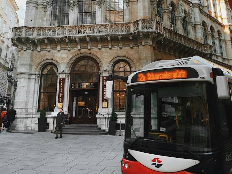 Café Central u Beču – legendarna bečka kavana gdje su kavu pili Freud i Trotsky