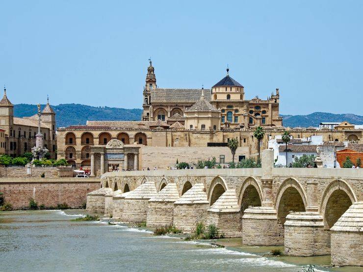 Córdoba – andaluzijski grad dvorišta, cvijeća i triju religija