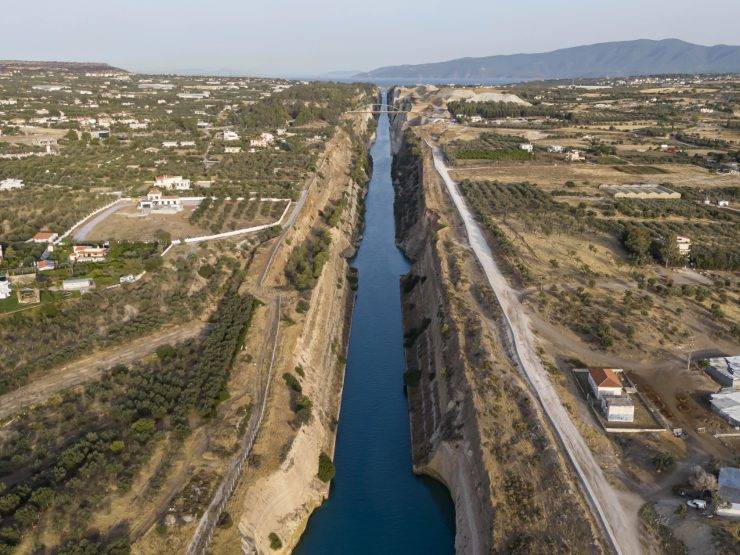 Korintski kanal: kako je prevlaka postala pomorski prolaz