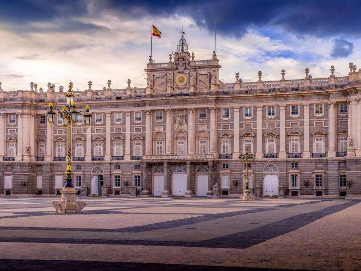 Kraljevska palača u Madridu – najveća kraljevska rezidencija u Europi
