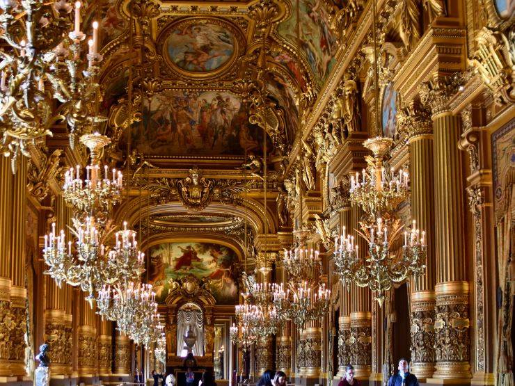 Opera Garnier – najraskošnija pariška pozornica i priča o lusteru teškom 7 tona
