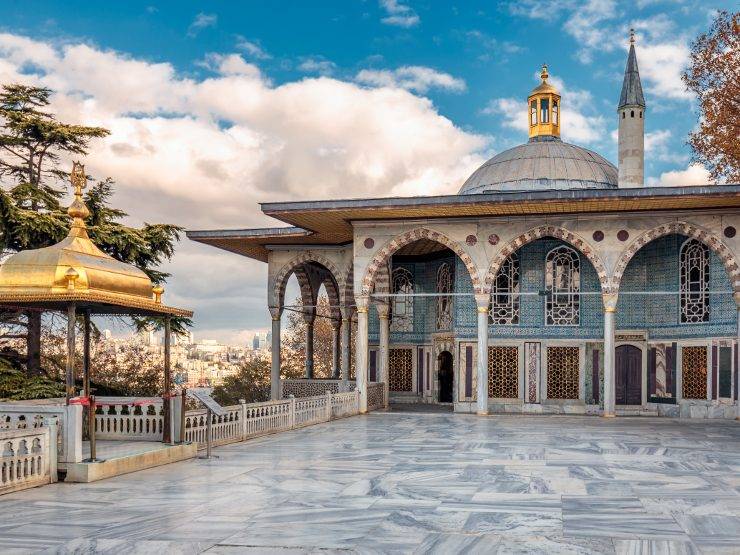 Palača Topkapi u Istanbulu: dvorišta, harem i život sultana