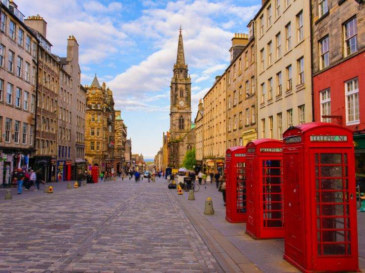 Royal Mile u Edinburghu: od dvorca do Holyroodhousea