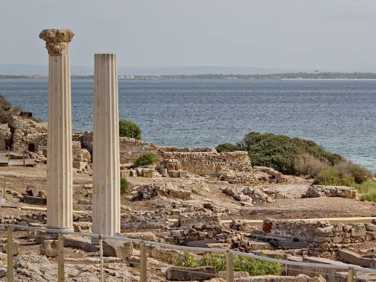 Tharros na poluotoku Sinis – antički grad Feničana, Kartaginjana i Rimljana