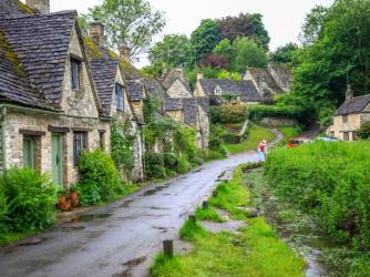 Cotswolds u Engleskoj: kamena sela, rijeke i tragovi trgovine vunom