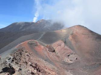 Etna na Siciliji: kako su nastali vulkan i krateri Silvestri