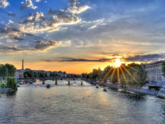 Krstarenje Seinom u Parizu - riječni pogled na grad koji otkriva drugu stranu metropole