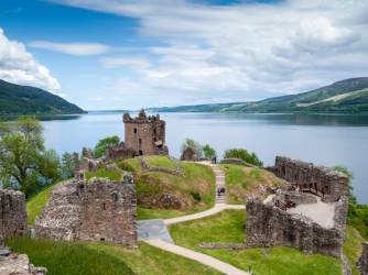 Loch Ness i Urquhart: jezero i škotska povijest