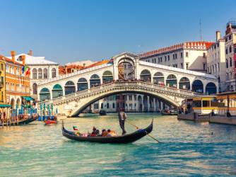 Most Rialto: kameni prijelaz kroz trgovačku povijest Venecije