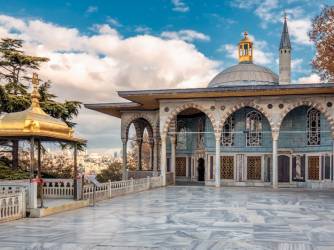 Palača Topkapi u Istanbulu: dvorišta, harem i život sultana