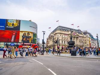 Piccadilly Circus: što se krije iza poznatih londonskih svjetala
