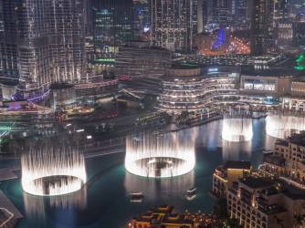 Ples fontana kod Dubai Malla – pogledajte čudo od fontana koje dosežu visinu zgrade od 45 katova