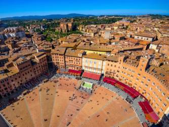 Siena – Piazza del Campo i Palio di Siena, trg i utrka koji oblikuju grad