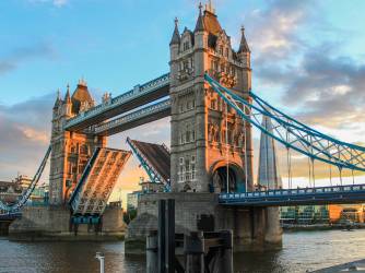 Tower Bridge – najpoznatiji londonski most i simbol industrijskog genija