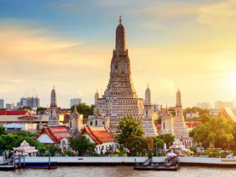 Wat Arun u Bangkoku: Hram zore i cvjetovi od porculana